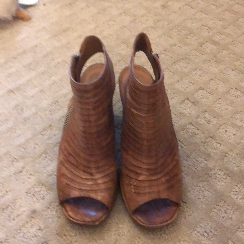 Showtime/Booties
